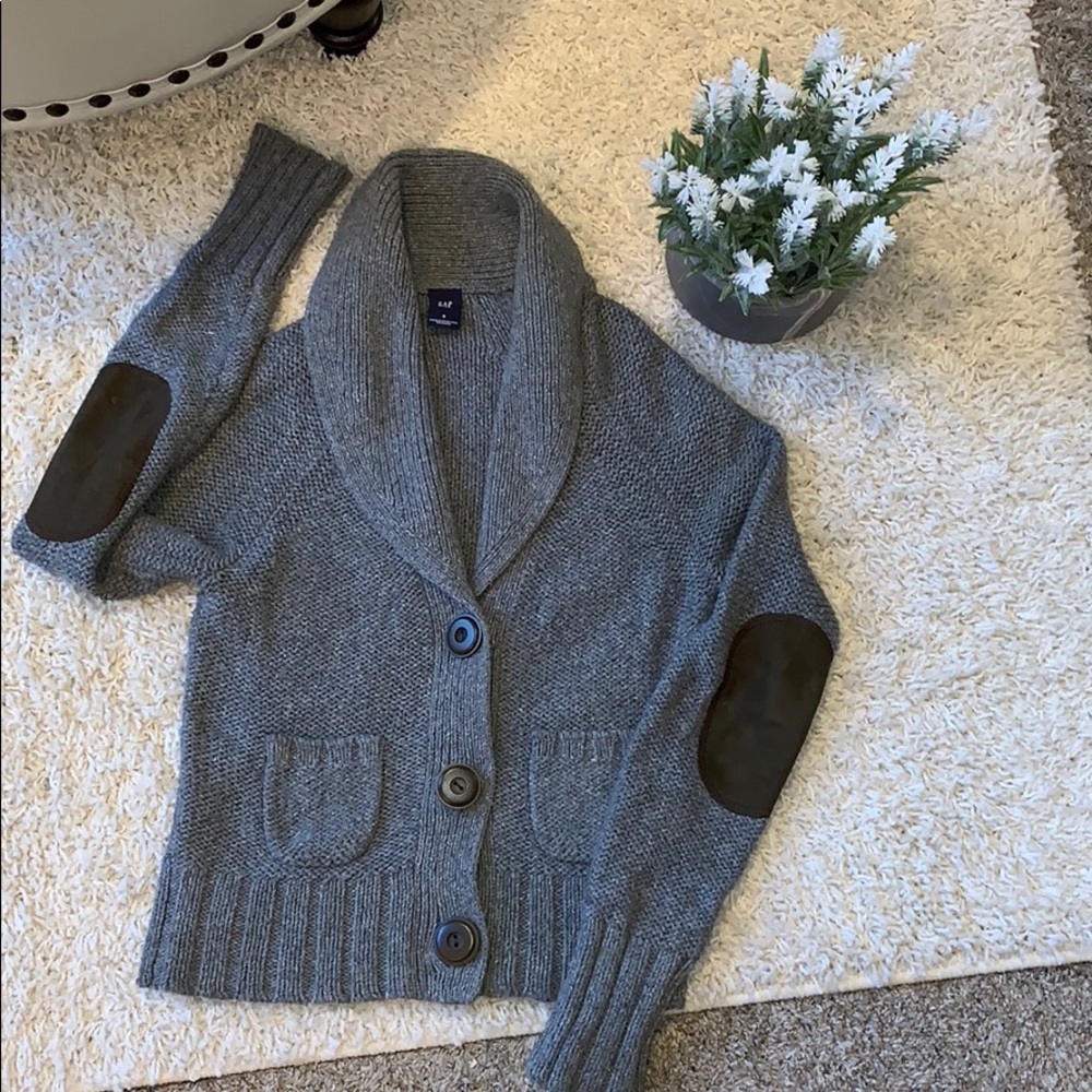 Gap open sweater